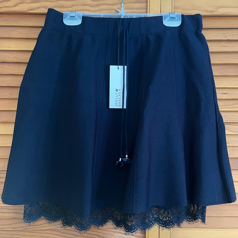 NWT Molly Bracken navy skirt